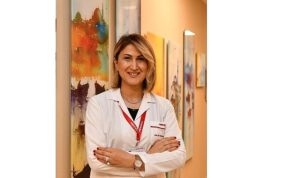 Baş dönmesi ve mide bulantısı kadınlarda kalp krizi belirtisi olabilir